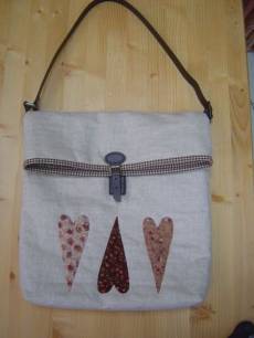 Leinentasche mit Herzapplikation